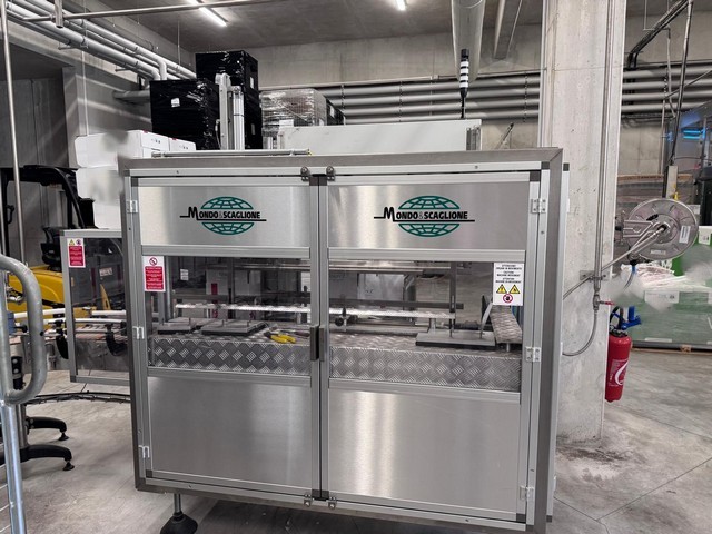 Linea di imbottigliamento vetro usata per vino MBF 17
