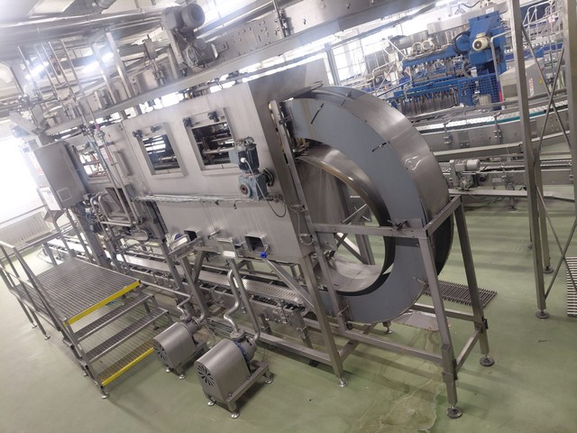 Linea di imbottigliamento usata isobarica per birra in vetro 11