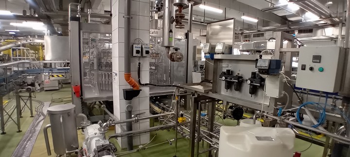 Linea di imbottigliamento usata isobarica per birra in vetro 10