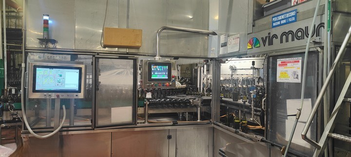 Used Virmauri isobaric filling monoblock 80.130.15 for glass bottle 2