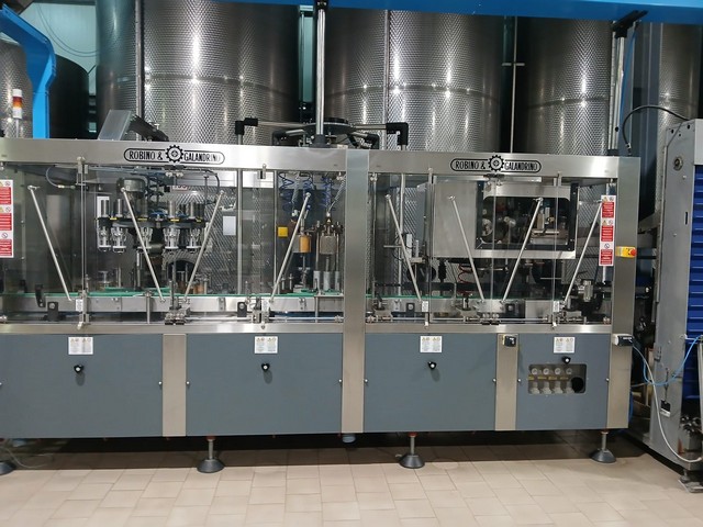 Capsulatrice Robino & Galandrino usata per PVC e polilaminato