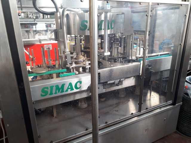 Used Gai bottling line for glass demijohns 2