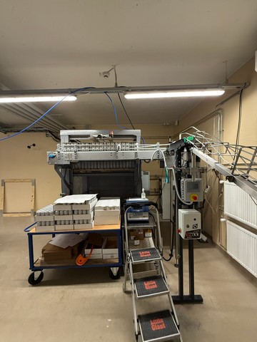 Used Wild Goose gravity canning line for beer 2