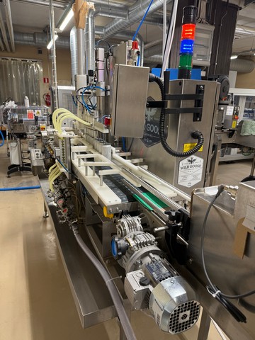 Used Wild Goose gravity canning line for beer 9