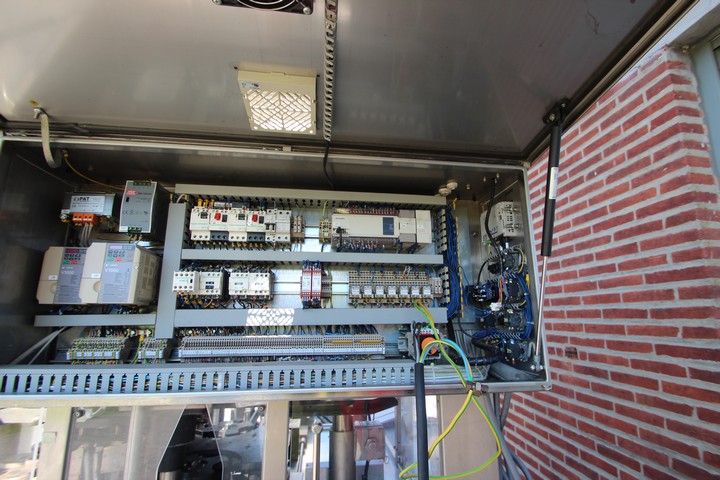 Used Robino & Galandrino 12T wirehooder for 4-wire cage 19