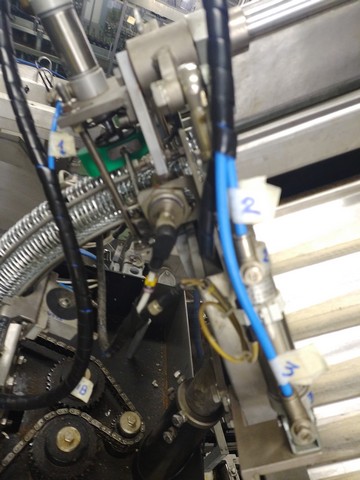 Used Robino & Galandrino 12T wirehooder for 4-wire cage 4