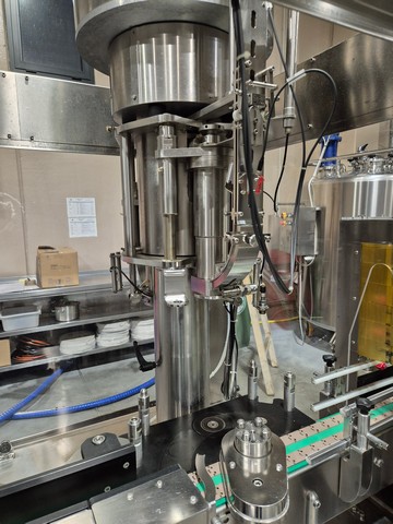 Used beer linear Gai filling monoblock for glass 6.6.1.  Year: 2016 11