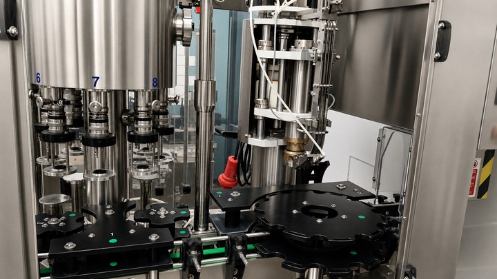 Reconditioned Cime Careddu filling monoblock for still beer with bottle fermentation, 8/1, for crown cap 4