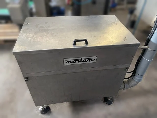 Elevatore tappi Nortan Usato