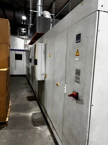 Linea di imbottigliamento 2009 PET KHS 72.000 bph Usata