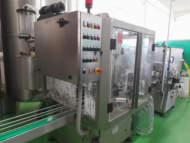 Linea di imbottigliamento per Olio 1.500 bph Usata