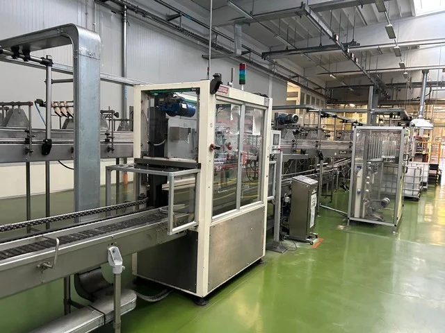 Linea di imbottigliamento PET Sidel 18.500 bph Usata