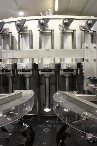 Used filler Bertolaso Suprema 72 isobarc 10.000 bph