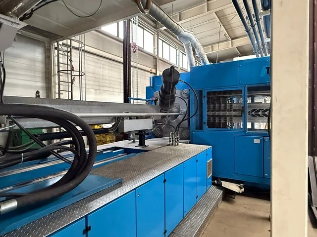 Pressa per preforme ENGEL 21.900 pz/h Usata