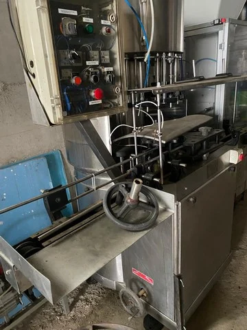 Used filler Cobert gravity filling 1.500 bph