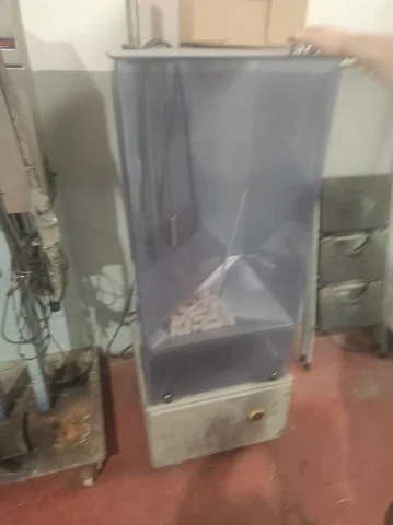 Monoblocco di riempimento ENVASTRONIC 20.3 Usato