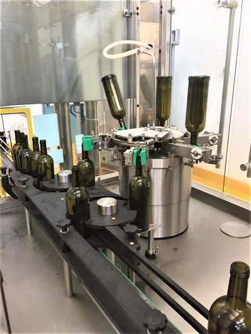 Linea di imbottigliamento Alfatek Elvira SV-LP 6.6.6.1 Usata