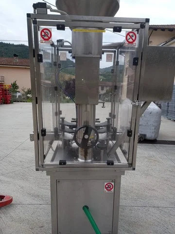 Used capper Enolmeccanica mt-sr
