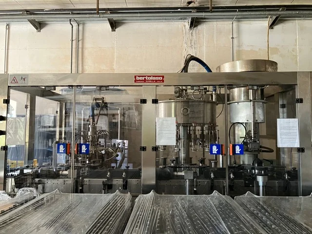 Used Bertolaso gravity filling monoblock 12.12.1 for still wine