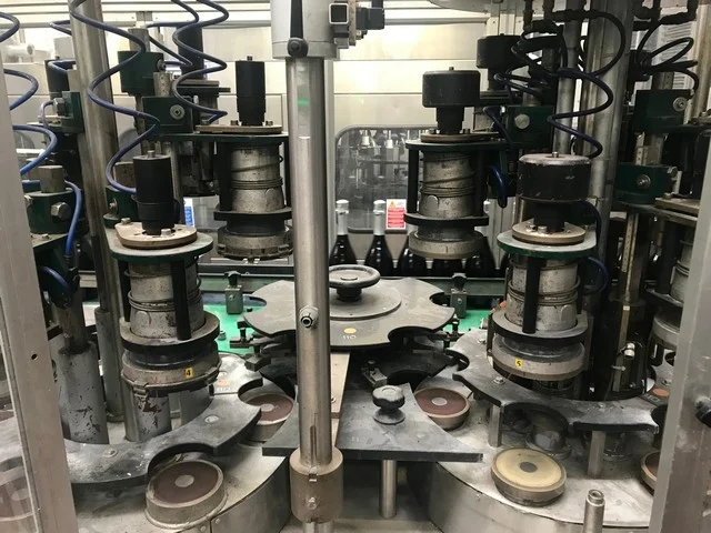Capsulatrice Robino&Galandrino Centraggio Ottico Usata